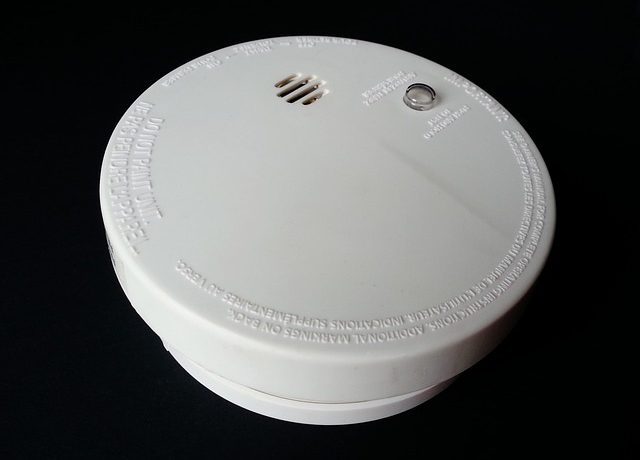smoke detector, fire alarm, heating safety